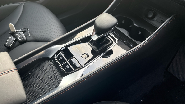 MG HS 1.5 T-GDI Trophy 5dr DCT Petrol Hatchback